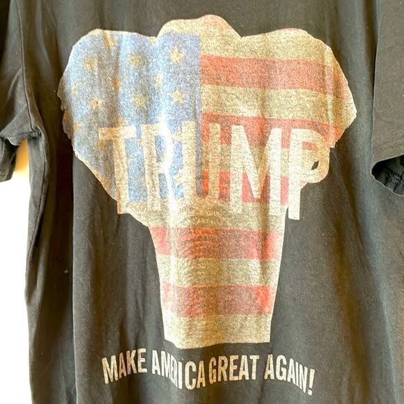 Trump Let’s Make America Great Again Tee Shirt Men’s Size 38 XLG - Picture 2 of 4